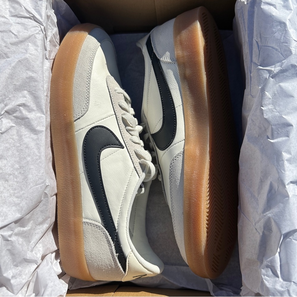 Nike white Leather shoes Size 10.5